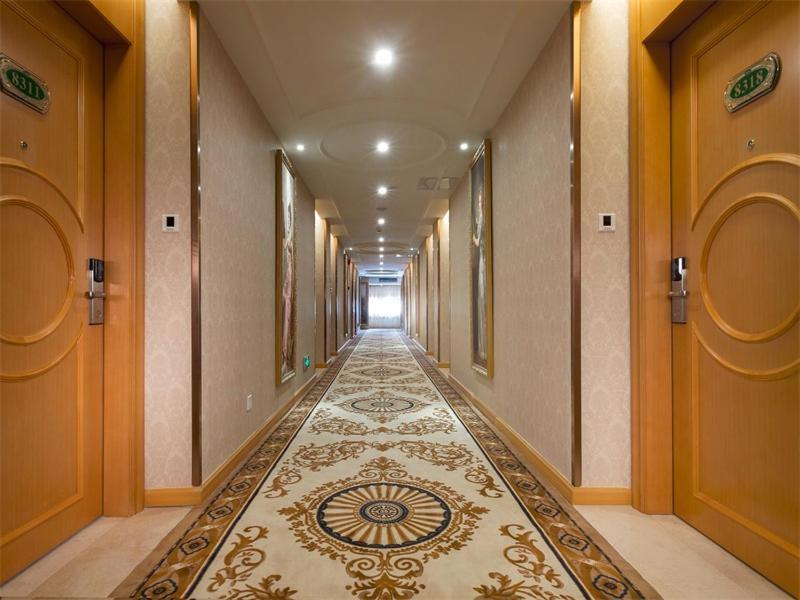 Vienna Hotel Shenzhen Baoneng City Plaza Екстериор снимка